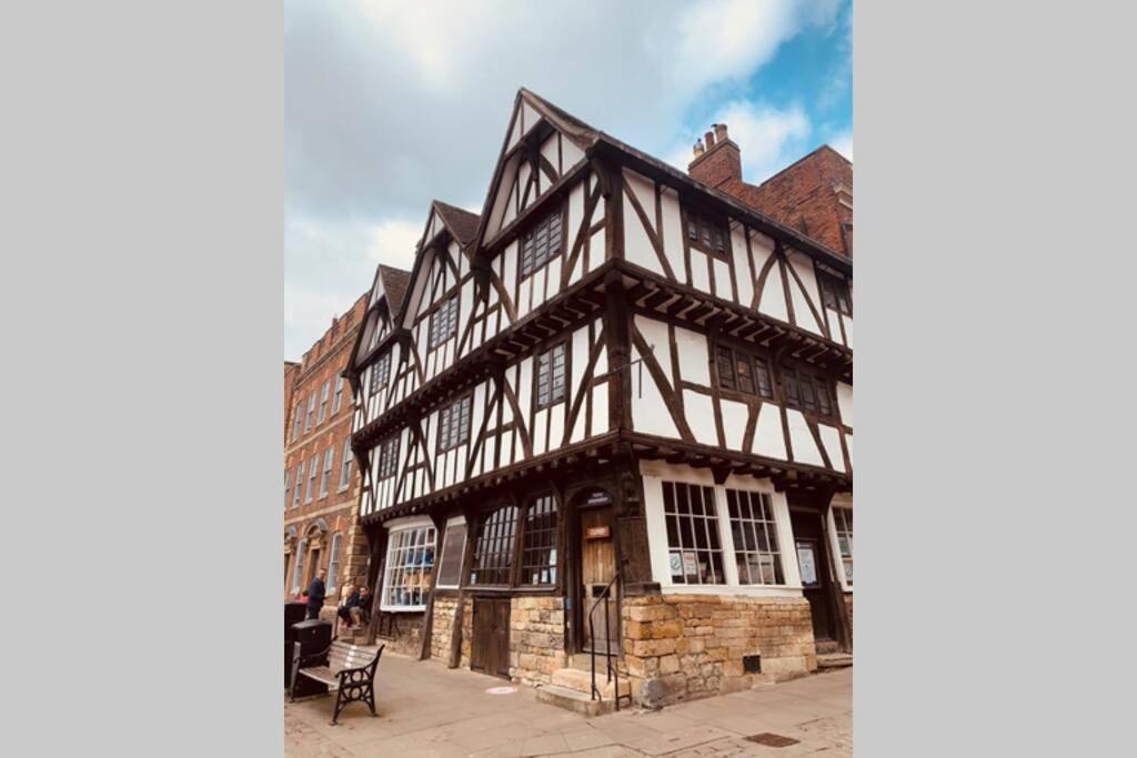 Boutique Townhouse Uphill Lincoln Villa Екстериор снимка